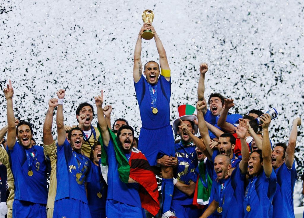 Đội tuyển quốc gia Italia với 4 lần vô địch